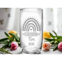 Personalisiertes Graviertes Trinkglas Zum Schulanfang Mit Regenbogenmotiv, Namen Und Jahreszahl - Ideal Als Geschenk Zur Einschulung von LiasWerkstatt
