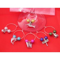 Set Aus 6 Handgefertigten Riverside Weinglas-Charms Set Aus 6 Handgefertigten Riverside Weinglas-Charms von LibbysMarketPlace