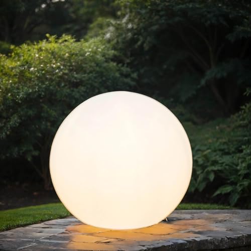 Licht-Erlebnisse Dekoleuchte Außen Kunststoff Weiß IP65 Garten Terrasse Ø45 cm E27 max. 60W Kugel blendarm Zeitlose Stehlampe Balkon CUMULUS Licht-Erlebnisse Dekoleuchte Außen Kunststoff Weiß IP65 Garten Terrasse Ø45 cm E27 max. 60W Kugel blendarm Zeitlose Stehlampe Balkon CUMULUS von Licht-Erlebnisse