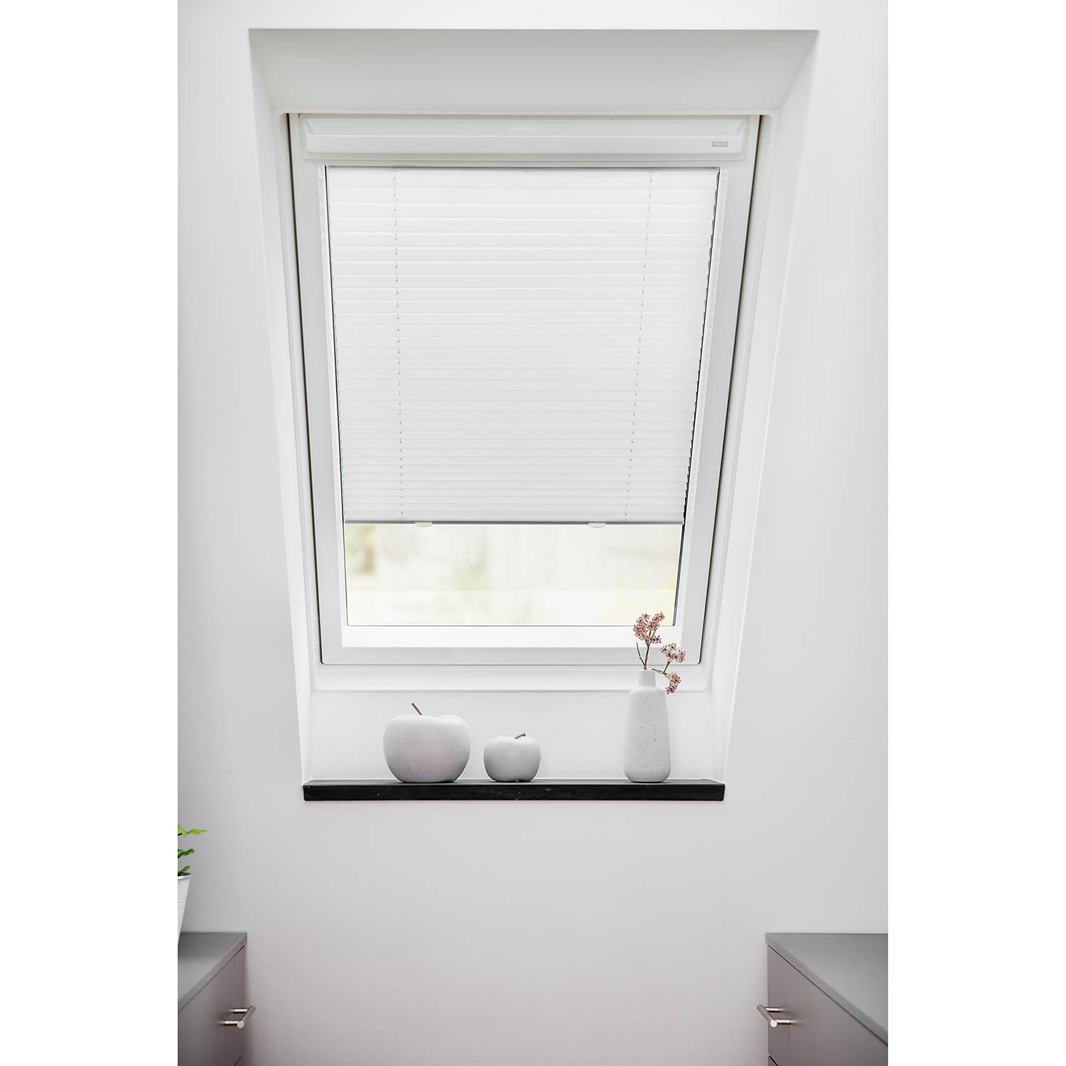 Lichtblick Dachfenster Plissee Haftfix 47x100 cm (BxH) Weiß Webstoff von Lichtblick