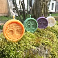 Lebensbaum Ritualkerze - Ein Licht Für Das Leben Handgefertigt Aus Veganem Pflanzenwachs von LichtbringerCompany