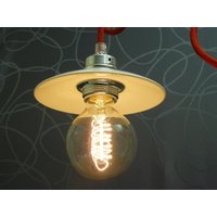 Hängelampe Mit Textilkabel Und Kl. Lampenschirm Hängelampe Mit Textilkabel Und Kl. Lampenschirm von LichtundStyle