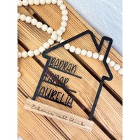 Haus Mit Namen Personalisiert Geschenk Zur Hochzeit Aus Holz Perfekte Hochzeitsgeschenk - Zum Einzug Für Familien Einweihungsgeschenk Haus Mit Namen Personalisiert Geschenk Zur Hochzeit Aus Holz Perfekte Hochzeitsgeschenk - Zum Einzug Für Familien Einweihungsgeschenk von LiebeistHandgemacht