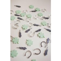 Silvester Tischdeko Kleeblätter Raketen Konfetti Acryl | Nachhaltig Wiederverwendbar Deko Ideen Silvesterparty Neujahr S103 Silvester Tischdeko Kleeblätter Raketen Konfetti Acryl | Nachhaltig Wiederverwendbar Deko Ideen Silvesterparty Neujahr S103 von Liebesnaht