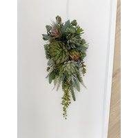 Wunderschöne Hängedeko - Wand & Fenster Deko Mit Sukkulenten Greenery Kunstblumen Von Lieblingskrams Wunderschöne Hängedeko - Wand & Fenster Deko Mit Sukkulenten Greenery Kunstblumen Von Lieblingskrams von Lieblingskrams