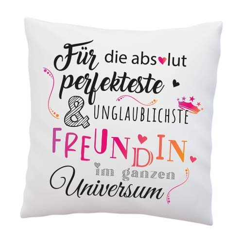 Liebtastisch Kissen mit Spruch - Für die absolut perfekteste & unglaublichste Freundin im ganzen Universum - Geschenk für beste Freundin - Freundschaftsgeschenke - BFF - Deko Kissen 40x40cm weiß von LIEBTASTISCH