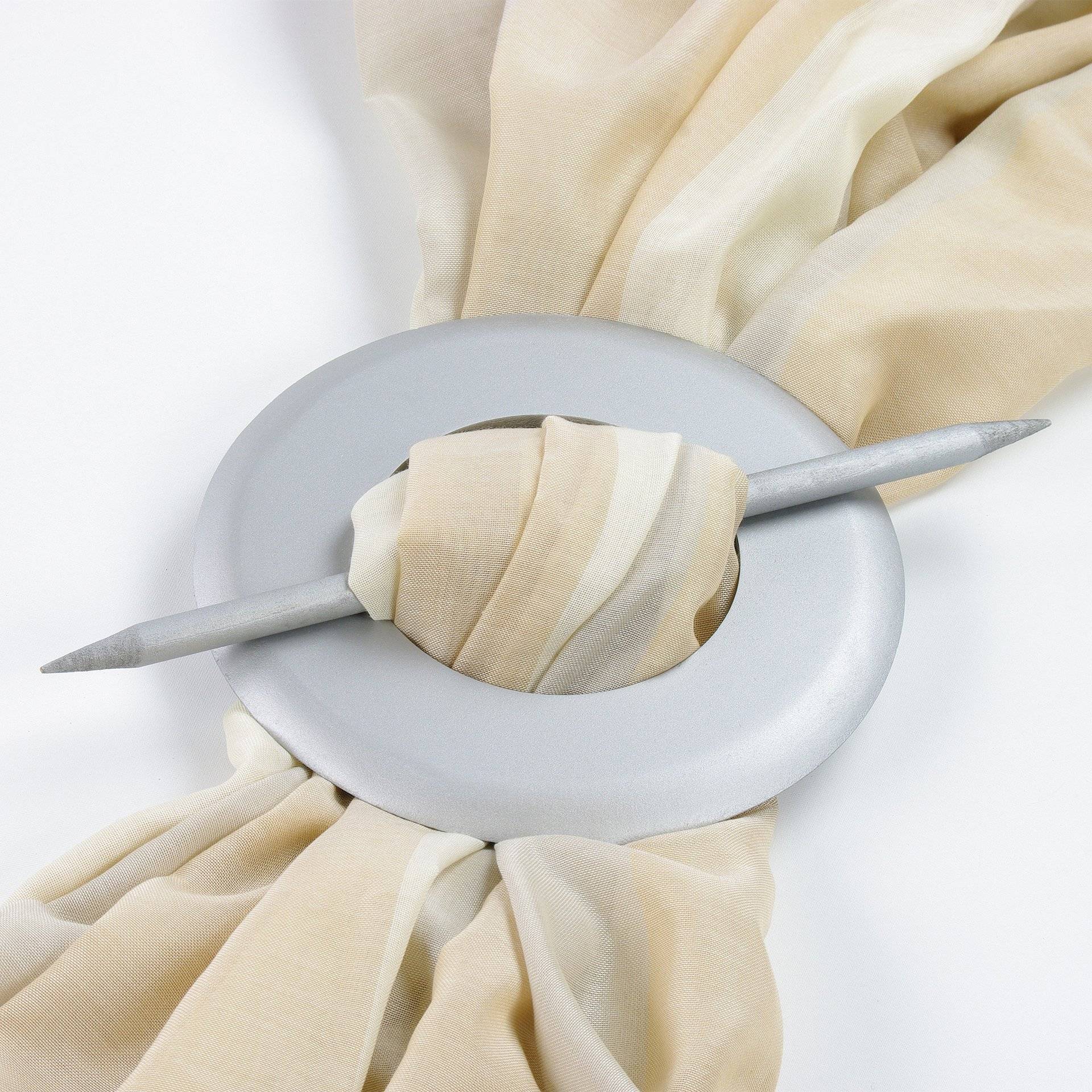 Raffspange aus Holz rund für Gardinen von Liedeco