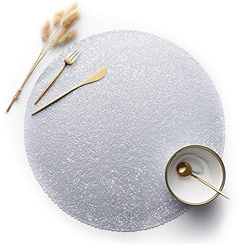 Lieson Platzdeckchen Abwaschbar, Platzsets PVC 4er Set Rund Hohl Muster rutschfest Hitzebeständig Tischset für Zuhause Restaurant Speisetisch 38x38CM Silber von Lieson
