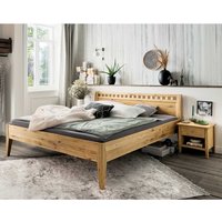 Wildeiche Doppelbett 47 cm Einstiegshöhe zwei Nachtkommoden (dreiteilig) von Life Meubles