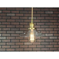 Industrie Pendelleuchte -Messing 8" Flacher Klarglasschirm Mit Patentierten "Huila Electrical Connectors" Und Edison Glühbirne von LightArtedLighting