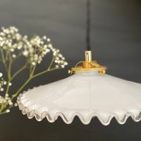 Vintage Pendelleuchte Mit Weißem Opalglas-Lampenschirm von LightBlossomBoutique