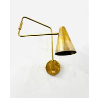 Messing Stilnovo-Inspirierte Eleganz Single Light Gelenk Wandlampe Mid-Century Modern Ambiente Diese Lampe Ist Kommt Mit Dimmer Schalter von LightingGalleryArt
