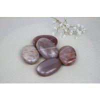 Mondstein - Stein Der Frauen, Intuition & Neubeginn Mondstein - Stein Der Frauen, Intuition & Neubeginn von LightofAurora