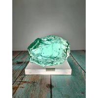 Rau Glänzender Andara Kristall Helltürkis 2060Gr Mit Sockel Zur Sammlung Oder Dekoration von Lightofandara
