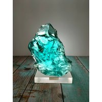 Super Raue Neue Oberfläche Andara Kristall Aqua Blau 2105Gr Mit Sockel Zur Dekoration von Lightofandara