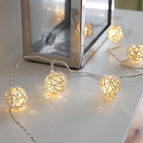 Lights4fun 16er LED Rattan Ball Lichterkette warmweiß Batteriebetrieb Ramadan Tischdeko von Lights4fun