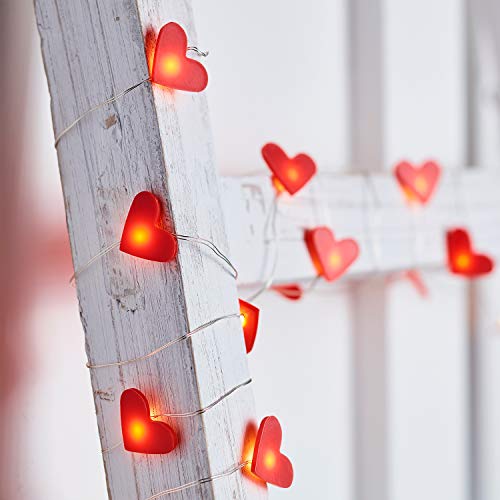 Lights4fun 20er LED Draht Micro Herz-Lichterkette mit Timer batteriebetrieben Muttertags- Valentinstags- Hochzeits- Teenager- Zimmer- Dekoration Rot Lights4fun 20er LED Draht Micro Herz-Lichterkette mit Timer batteriebetrieben Muttertags- Valentinstags- Hochzeits- Teenager- Zimmer- Dekoration Rot von Lights4fun