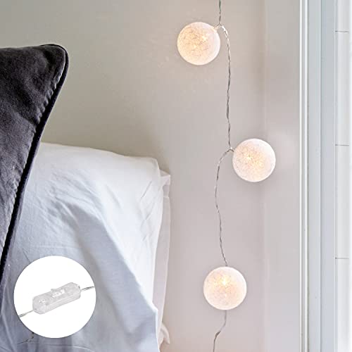 Lights4fun 20er LED Kugel Lichterkette Ball weiß Cotton Ball Lichterkette weiß Lichterkette Innen mit Stecker Lichterkette Kugeln Lichterkette Steckdose von Lights4fun