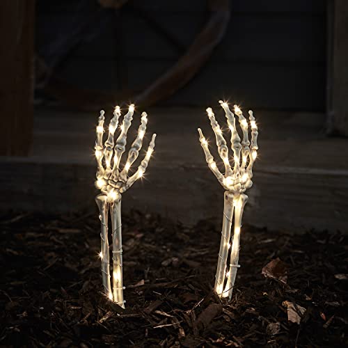 Lights4fun 2er Set LED Skelett-Arme Stableuchten – Batteriebetriebene Halloween Deko für Garten mit Timer – Gruselige Außenbeleuchtung – 26 cm von Lights4fun