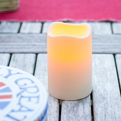 Lights4fun LED Outdoor Kerze mit Timer wasserdicht 11,5cm LED Outdoor Kerze LED Kerzen mit Timerfunktion Outdoor Lights4fun LED Outdoor Kerze mit Timer wasserdicht 11,5cm LED Outdoor Kerze LED Kerzen mit Timerfunktion Outdoor von Lights4fun