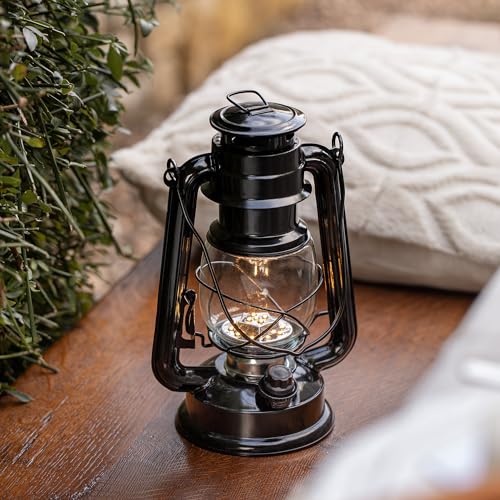 Lights4fun Metall Sturmlaterne Schwarz batteriebetrieb Timer Innen Deko Camping Laterne von Lights4fun