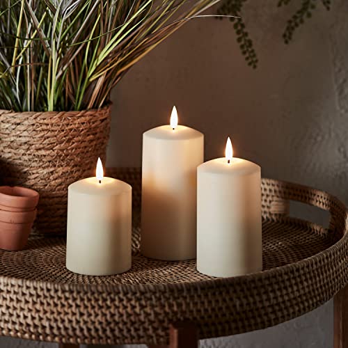 Lights4fun 3er Set TruGlow® Kerzen für Außen mit Fernbedienung warmweiß Timer Garten Deko Balkon von Lights4fun