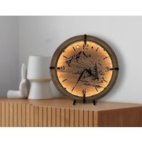 Holz Lichtuhr 32 cm "Berge" Einzigartig in Ihrer Verarbeitung." Die Uhr Hat Eine Hinterleuchtete Ziffernblatt Und Ist Quelle Von Angenehmen Warmem von LigoDesigns