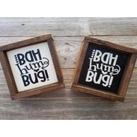Bah Hum Bug - Rustikales Mini Schild Mit Holzrahmen Humorvoller Urlaub Weihnachtsdekor von LilRusticSignShoppe