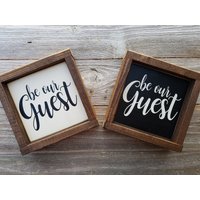 Be Ourguest - Rustikales Mini Schild Mit Holzrahmen Gast, Schlafzimmer von LilRusticSignShoppe