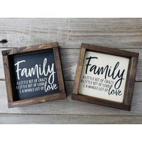Family A Lil Bit Crazy - Rustikales Mini Schild Mit Holzrahmen von LilRusticSignShoppe