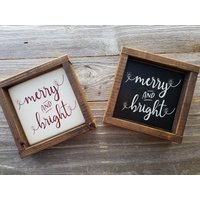 Fröhlich Und Hell - Rustikale Holz Gestalteten Mini-Zeichen Urlaub Weihnachtsdekor von LilRusticSignShoppe