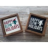 Frohe Feiertage Elfen - Rustikale Holz Gerahmt Mini Zeichen Urlaub Weihnachtsdekor von LilRusticSignShoppe