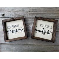 Guten Morgen Wunderschön, Hallo Dort Schön - Rustikale Holz Gerahmt Mini Zeichen Set Von Zwei von LilRusticSignShoppe