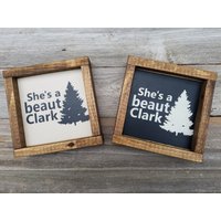 Sie Ist Ein Beaut Clark - Rustikale Gerahmt Mini Zeichen Weihnachtsurlaub Lustige Weihnachts-Dekor Griswold von LilRusticSignShoppe