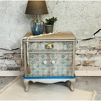 Vintage Nachttisch Kommode Beistelltisch Schrank Im Boho Style von LilleoRedesign