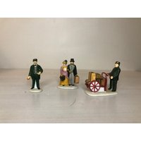 Dept 56 Holiday Travellers | Set Von 3 - Dickens "Village Collection; Warenkorb 56 Retired, Vintage Weihnachtsdorf Zubehör Szene von LilliansCornerFinds