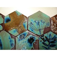 44 Fliesen Sechseck Wandgestaltung Keramikfliesen Tischdekoration Material Schreiner Montageservice von LillyKram