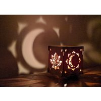 Lotus Sonne Mond Holz Teelicht Schattenlicht/Heilige Geometrie Harmonisierender Kerzenhalter von LinLaserWorks