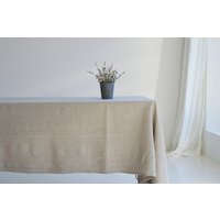 stonewashed Leinen Tischdecke in Naturfarbe - Quadratisch, Rund, Rechteckige Tischwäsche von LinaraArt