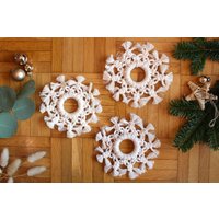 Makrameeschneeflocke | Schneeflocke Makramee Boho Weihnachtsdeko von LinasLustigerLaden