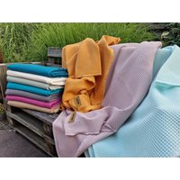 Bettüberwurf Tagesdecke Aus Waffelpiquee Wohndecke Sofaüberwurf Freizeitdecke Skandi Design Nordisch Minimalistisch 2 Größen von LinasTraumwerkstatt