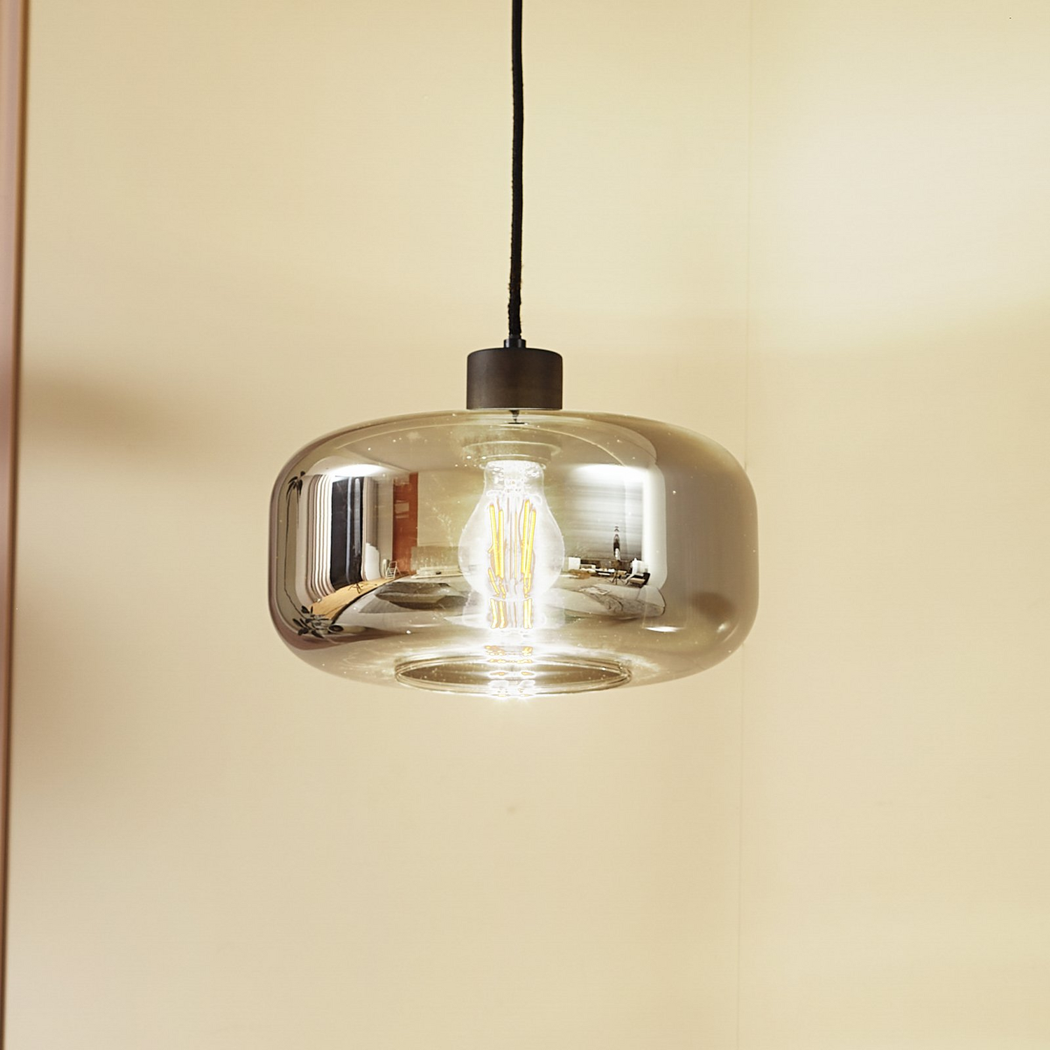 B-Ware Lindby Hängeleuchte Hildur 1 Flg ø285 Cm Rauchgrau Glas Deckenlampe Lampe Spot B-Ware Lindby Hängeleuchte Hildur 1 Flg ø285 Cm Rauchgrau Glas Deckenlampe Lampe Spot von Lindby