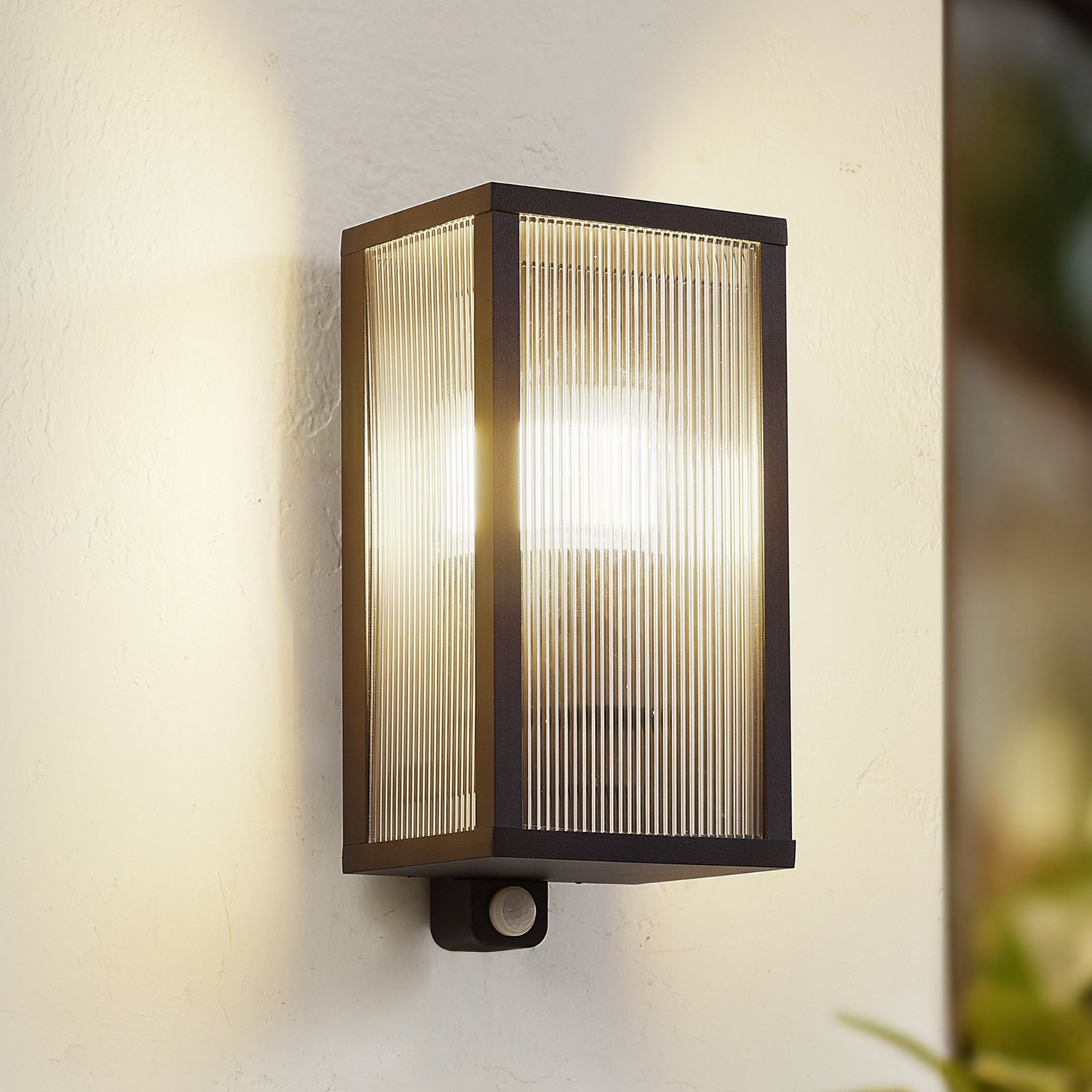 Lindby Außenwandlampe Wandlicht Peldar Sensor E27 Ip44 Siehe Text/Foto B-Ware Lindby Außenwandlampe Wandlicht Peldar Sensor E27 Ip44 Siehe Text/Foto B-Ware von Lindby