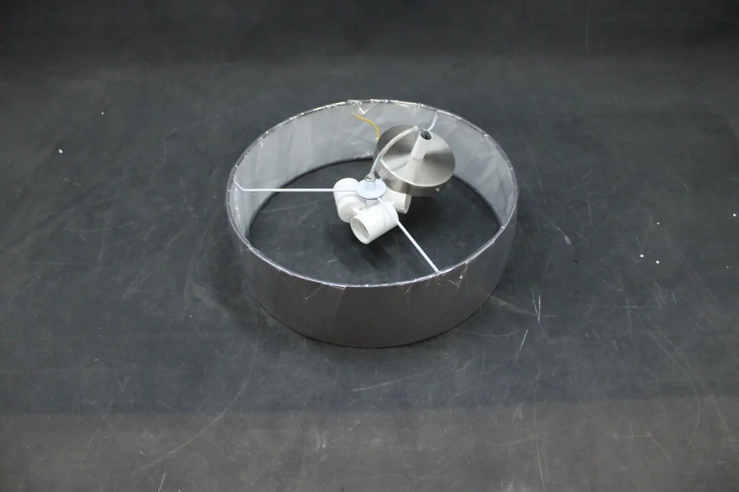 B-Ware Lindby Deckenlampe Sebatin Pendelleuchte Hängelampe Lampe Leuchte E27 ø40cm Grau B-Ware Lindby Deckenlampe Sebatin Pendelleuchte Hängelampe Lampe Leuchte E27 ø40cm Grau von Lindby