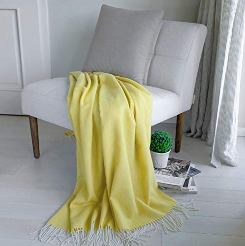 Linen & Cotton Klassische Decke Wolldecke Merino Wolle Wohndecke Kuscheldecke STONEWOLD mit Fischgrätenmuster -100% Merinowolle, Zitrus gelb (140 x 200 cm), Sofadecke Tagesdecke Überwurf Plaid Sofa von Linen & Cotton