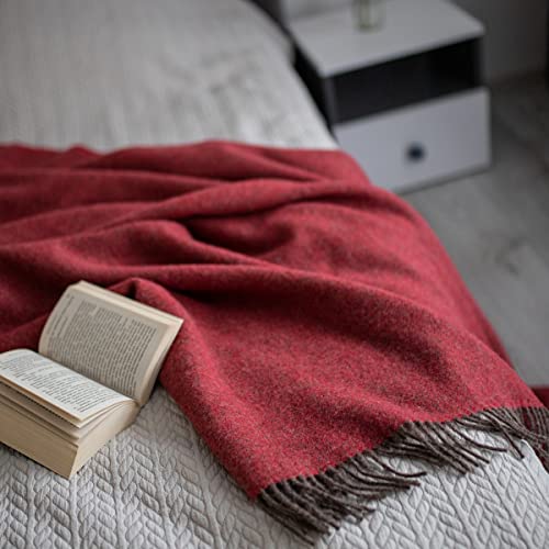 Linen & Cotton Weiche Warme Decke Wolldecke Wohndecke Kuscheldecke Columbus - 100% Reine Neuseeland Wolle, Rot Braun (140 x 200 cm) Sofadecke Couchdecke Überwurf Blanket Plaid Winter Sofa Schurwolle von Linen & Cotton