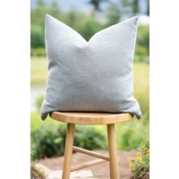Carbon || Innen/Außen Grauer Gesteppter Kissenbezug Outdoor-Kissen Sunbrella-Kissen Outdoor-Lendenkissen Graues von LinenAndIvory