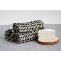 Graues Schwarzes Tuch Waffelhandtuch, 3Er Set Leinen Baumwolle Zero Waste Neutral Einfarbig Wiederverwendbares Weiches Handtuch von LinenForest
