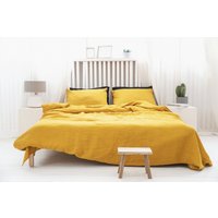 Leinen Bettwäsche Set Bettbezug Und 2 Kissenbezüge Aufgeweicht Leinenbettwäsche in Mustard Mit Reißverschluss Geschenk Zum Muttertag von LinenHygge