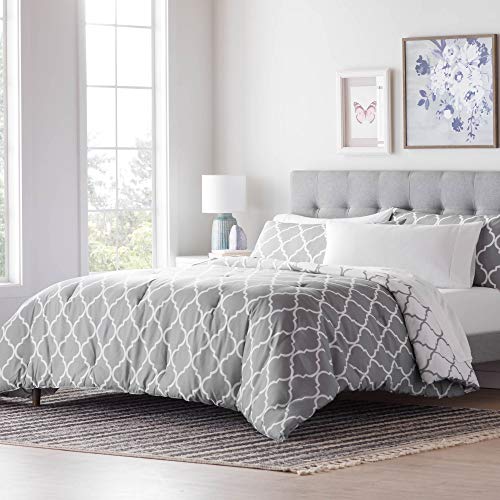 Linenspa Quatrefoil Microfiber Comforter, Gray/White, Queen von Linenspa